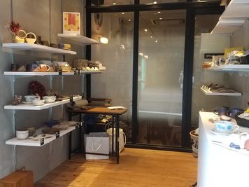 出店例 - TOKICAFE kagurazaka "TOKICAFE" のポップアップスペースの室内の写真