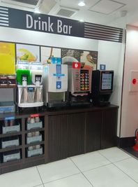 カラオケビッグエコー 静岡南口駅前店 《2～4名用》会議・打ち合わせ用ルーム【サイズS】の室内の写真