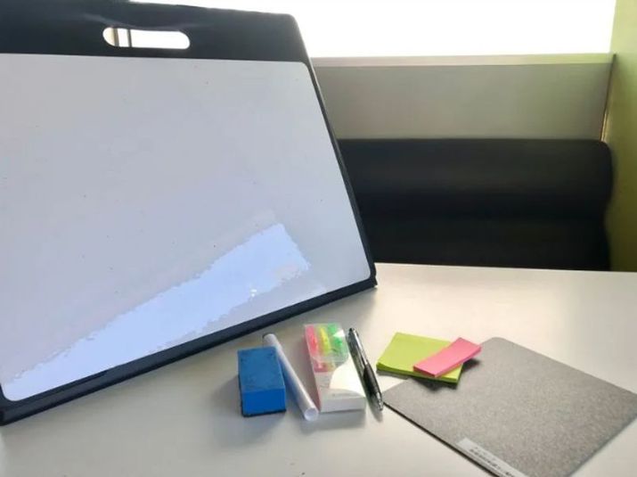 《1名用》テレワークルーム - カラオケビッグエコー 秋葉原昭和通口店