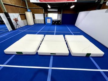 エバーマット - バク転パーソナル2nd アクロバット練習にぴったりな体操教室のレンタルスタジオの設備の写真