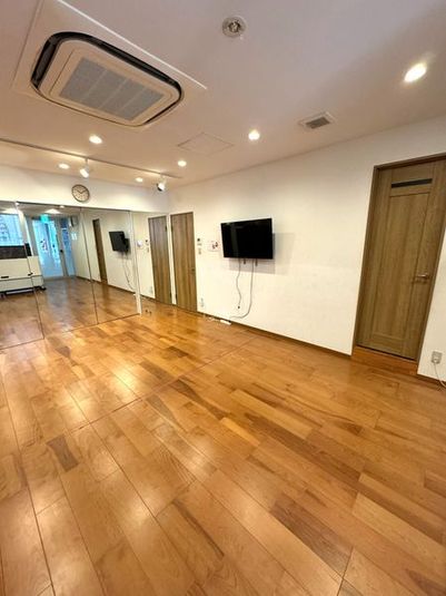 【多目的スタジオ】レンタルスペース（～10名） - ウィズダムアカデミー三鷹吉祥寺校