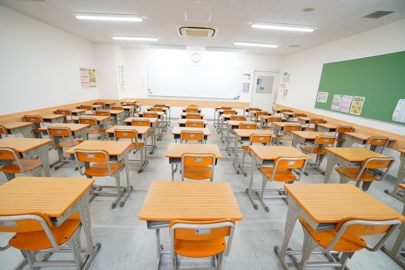 702 - 【英進館天神本館3号館レンタルスペース】