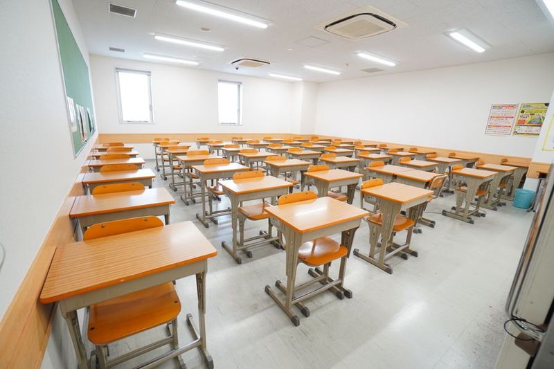 702 - 【英進館天神本館3号館レンタルスペース】