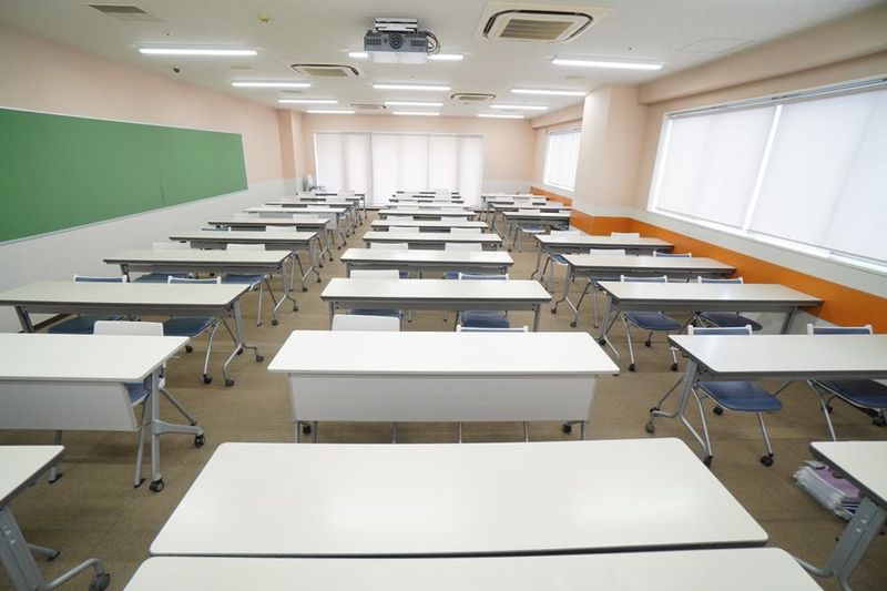 9階会議室 - 【英進館天神本館3号館レンタルスペース】