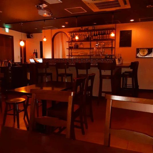 MARCHA 広くておしゃれなスペインバルの室内の写真