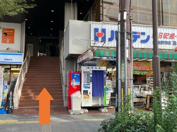 西側南口出てすぐ - 【徒歩1分、駅前正面ビル】オレンジワーク緑地公園店　コワーキング 【OPEN記念396円〜】コワーキングスペース お1人様/1時間の外観の写真