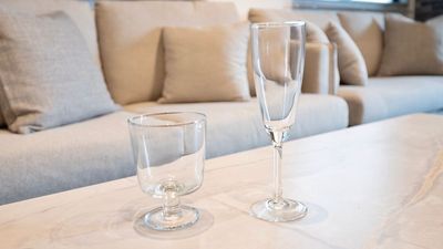 ご覧の食器をご用意しております。 - SMILE＋エスト天王寺の設備の写真