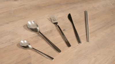 ご覧の食器をご用意しております。 - SMILE＋エスト天王寺の設備の写真