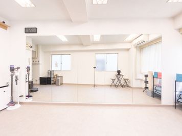 スペース全体写真 - レンタルスタジオAivic渋谷道玄坂の室内の写真