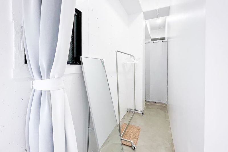 白ホリ撮影スタジオ - studio CURBON