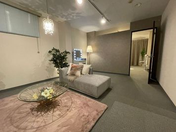 待合室もご利用可能です。 - minoriba_西麻布二丁目店 レンタルサロン スペース1の室内の写真