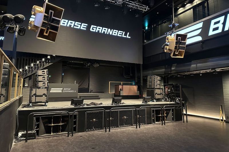 大型イベントホール - BASE GRANBELL