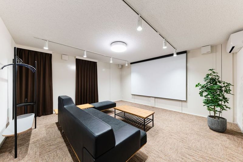 Living2 - U-SPACE　山梨店
