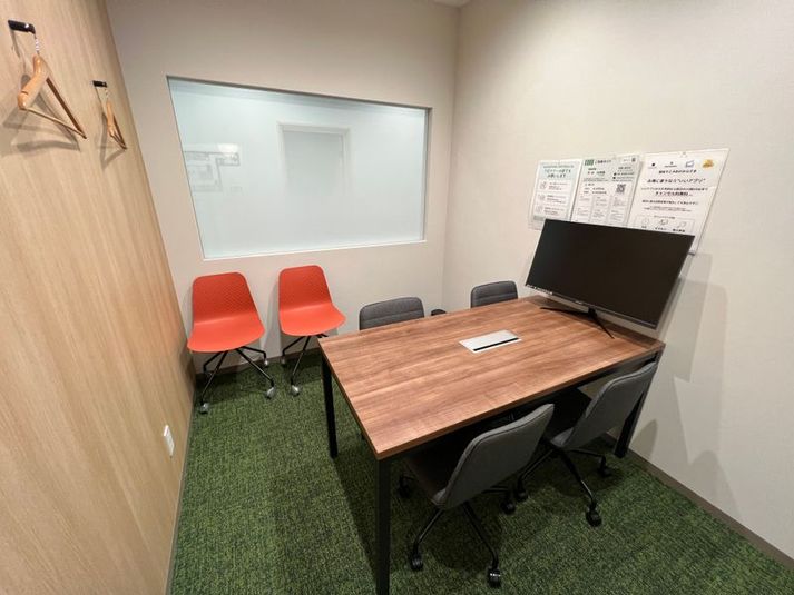いいオフィス北山田 【北山田駅徒歩4分】4名会議室（201）の室内の写真