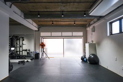 ジム内 - POWERS GYM -レンタルジムスタジオ- レンタルジムスタジオの室内の写真