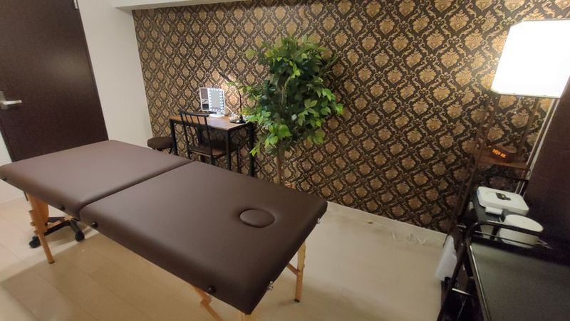 08〈LINCRASトーカン博多サロン〉 - LINCRASトーカン博多