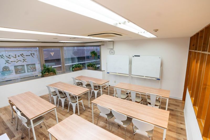 おしゃれ会議室 - Smile Kids ワーク・レンタルスペース