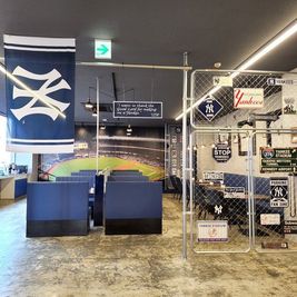 2Fカフェブース。テーマはヤンキースタジアム。 - harmony of fe and botany フリーラウンジハーモニー【A会議室・2時間プラン】の室内の写真