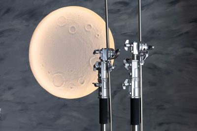 Cスタンド×2 - studio owl アールデコお茶の水店｜撮影スタジオ お月さまと超大型ドライフラワー造形で撮影できるフォトスタジオの設備の写真