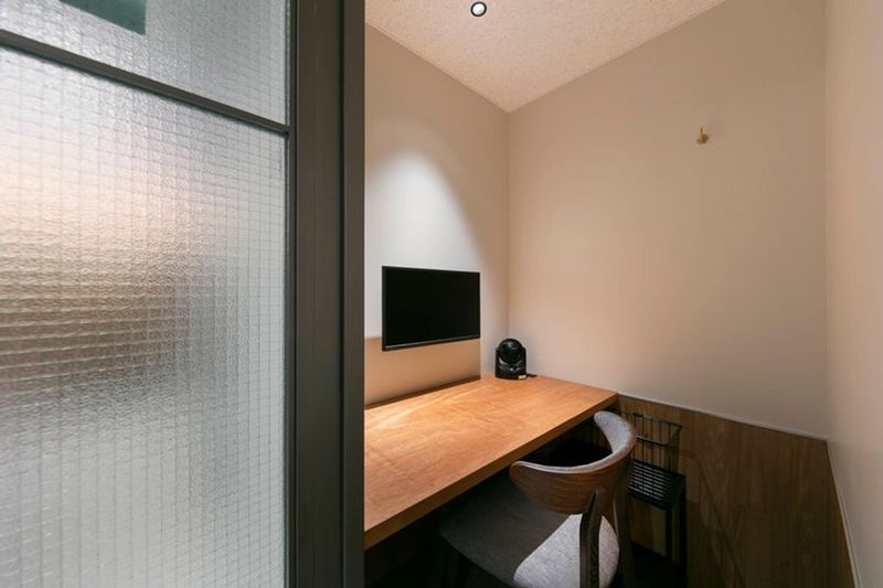 SHARE LOUNGE 亀戸 with H¹T 個室　04の室内の写真