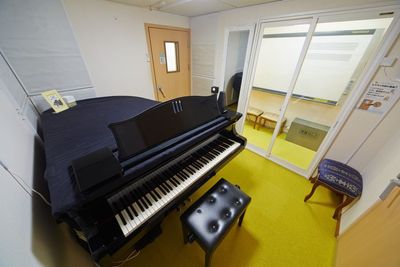 🍳1フロア独占🎶駅前の好アクセス✨防音2部屋完備でピアノの魅力を最大限に🎹 - パンテサロン【横浜センター北駅前】🎹ピアノ📶WIFI