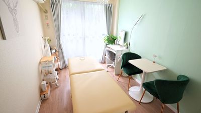 春🌸応援SALE！【三軒茶屋徒歩4分の好立地】女性デザイナーが作った清潔感あるインテリアが人気✨静かで落ち着く完全個室の空間 - レンタルサロンLumialink