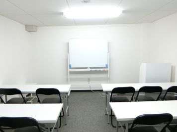 THE貸会議室☆淀屋橋 10人貸会議室4階403号室の室内の写真