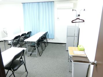 淀屋橋セミナーセンター 10人貸会議室4階403号室の入口の写真