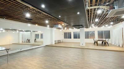 【菊川駅徒歩1分】広さ約100㎡！自然光が差し込むシンプルな撮影スタジオ✨4.5ｍの全身鏡あり💃ダンスや会議にも！ - 316studio