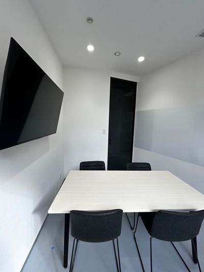 【会議室B（4名用会議室）】モニター・ホワイトボード有 - ba07 6階　ARCHI. 【MeetingRoomB（4名用会議室）】ARCHI.の室内の写真