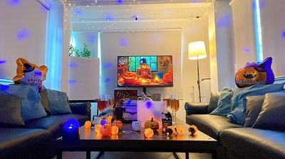 ハロウィン　2023 - Colormell（カラメル）渋谷新南口2号店 パーティ・撮影・会議・その他［平日・少人数🉐プラン：〜6名］の室内の写真