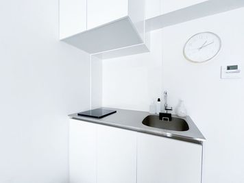 キッチンも新築で綺麗✨ - Ally(アリー)名古屋栄 Ally(アリー)名古屋栄💖栄＆矢場町5分、新築のキレイな内装の設備の写真