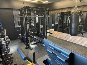 マルショー RENTAL SPACE Training gym（トレーニングジム）の室内の写真