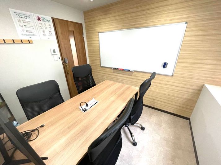 【赤坂見附駅すぐの会議室◎】4名会議室＜RoomB＞ モニター有 - いいオフィス赤坂見附2nd(旧いい会議室赤坂見附)