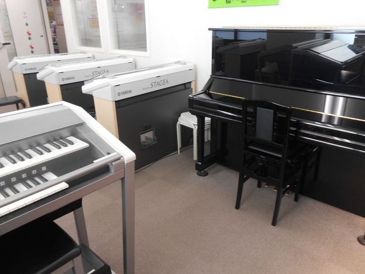 アップライトピアノ・エレクトーン防音部屋　Room７ - 茨木センター