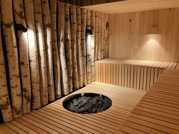 【サウナAB】＜男性サウナプラン＞セルフロウリュ可能なフィンランド式サウナと冷却装置の付いた水風呂、外気浴スペースあり🌿 - HUBHUB下北沢