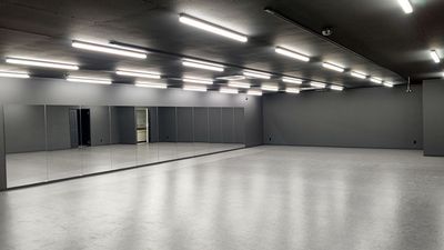 ダンス&ベースボール練習場レンタルスペース リディアダンスアカデミー岐阜校レッスン外時間レンタルスペースの室内の写真