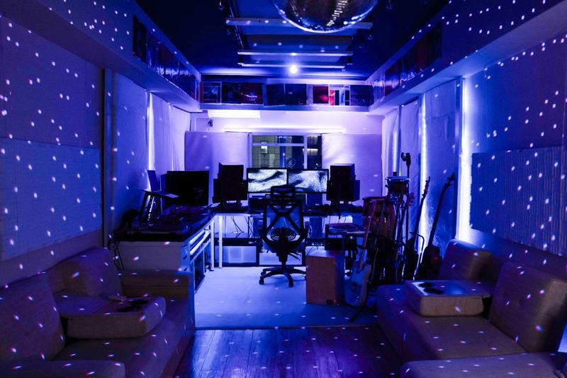 新空間402　SHINSAIBASHI - 新空間402