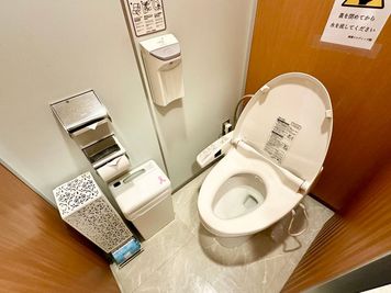 【女性用：個室×2】 - TIME SHARING 竹橋 廣瀬第2ビル B1Fの設備の写真