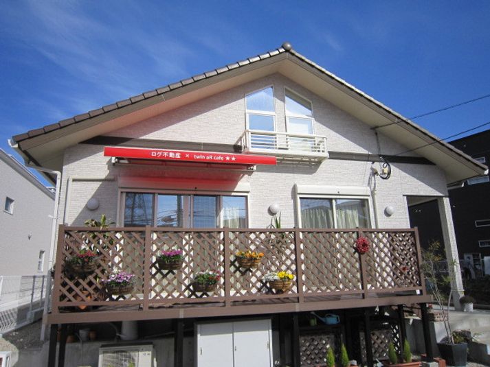 C-room - レンタルスペース「ログカフェ」