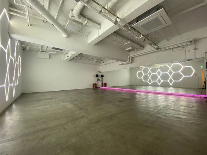 Ast - 渋谷宮下PARK レンタルスタジオ STUDIO BUZZ