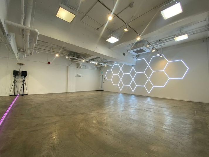 Ast - 渋谷宮下PARK レンタルスタジオ STUDIO BUZZ