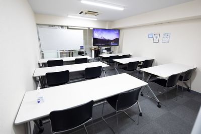 【リモートベース丸の内】⚡️15人会議室⚡️大型モニター⚡️リモートワークに最低アーロンチェア⚡️丸の内駅2分⚡️ - リモートベース丸の内