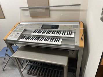エレクトーンELS-02Cです。 - ミュージックセンター泉佐野 グランドピアノ・エレクトーン防音部屋　Ｓ２の設備の写真