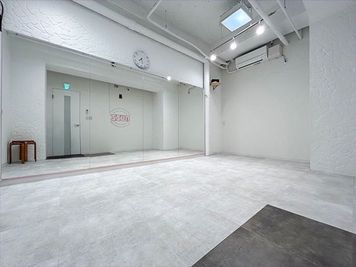 渋谷宮下PARK レンタルスタジオ STUDIO BUZZ Cst の室内の写真