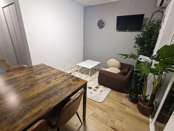 リビング全体 - rental lounge浦和 浦和新築マルチスペースの室内の写真