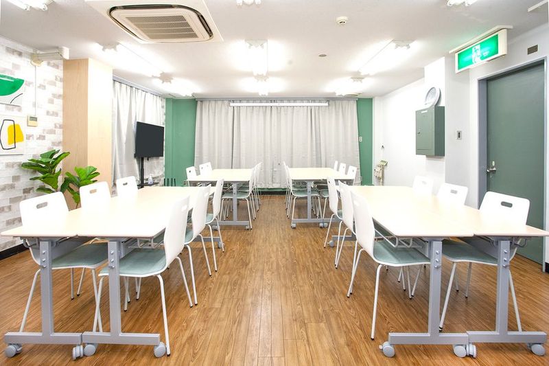 大宮駅から徒歩3分!最大40名/会議室/セミナー/研修/懇親会等 - 貸会議室KS7大宮