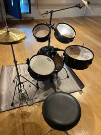 オプション。ドラムセット
RT-645C - ジェリージャムスタジオ 完全防音スタジオの設備の写真