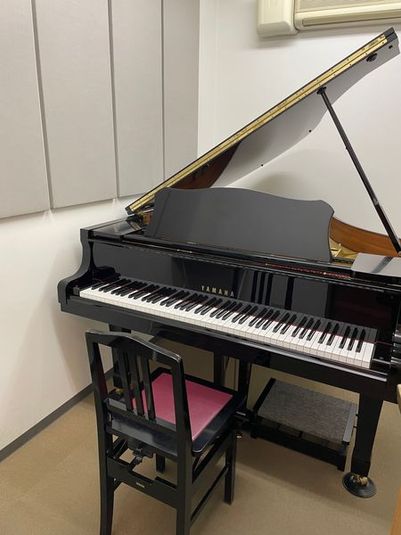 グランドピアノのレンタルルームです。（S3教室） - 仙台南センター ヤマハミュージックジャパン　仙台南センター（S3）の室内の写真