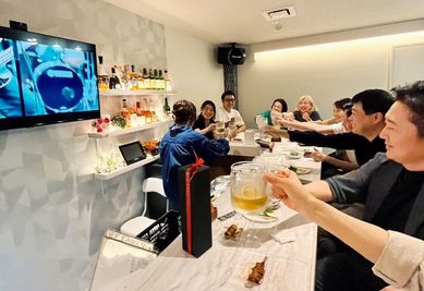 イベントやパーティーに最適です。 - カラオケBarうたたね　荻窪店 カラオケ付きレンタルスペースの室内の写真